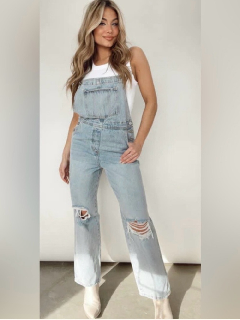 KanCan Light Blue Wash Denim Classic Comfy Pants Overalls Women’s Size Medium